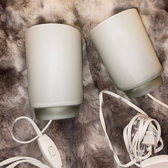 Set of 2 Ikea ISBRYTARE Table lamps - Picture 2 of 6